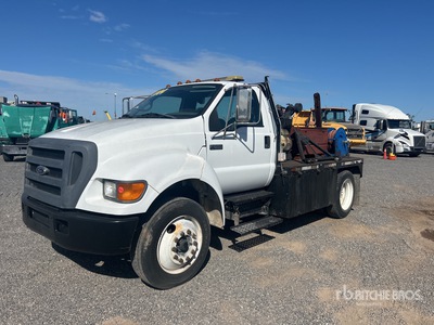 2004 Ford F-650 XL 4x2 Service Truck