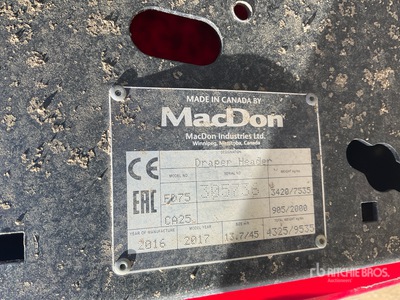 2017 MacDon FD75 45 ft Flex Draper رأس الحصادة المجمعة