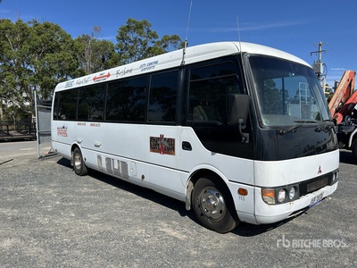 2009 Mitsubishi BE600 Bus
