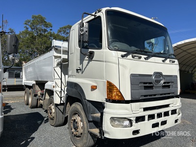 Hino 700 T/A Dump Truck