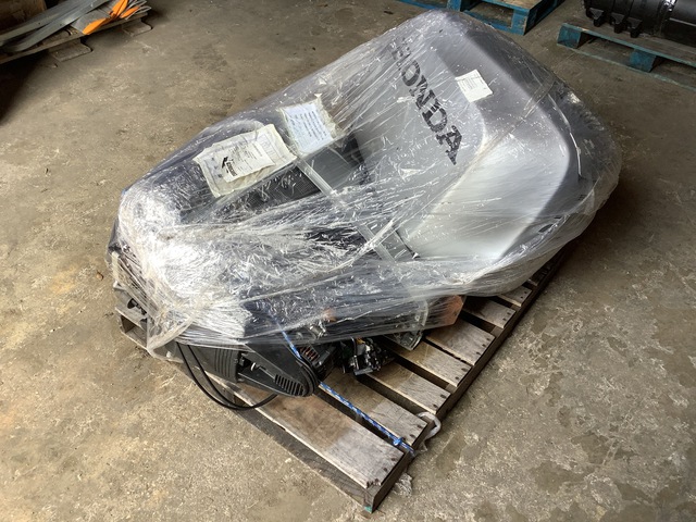 Honda 225 Outboard Motor