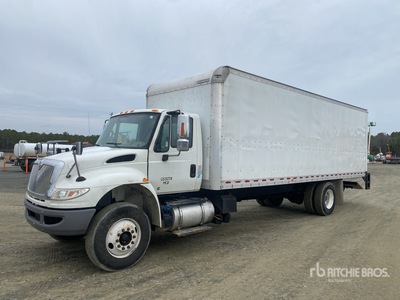 2019 International 4300 4x2 バントラック
