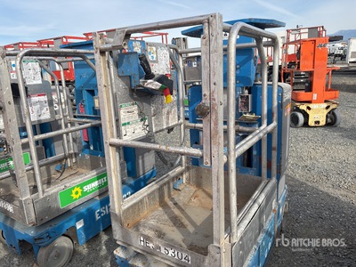 2013 Genie GR15 Elevador vertical