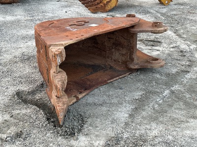 C & P 24 in Digging Excavator Bucket