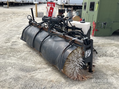 2013 Cat BA30 119 in Q/C Hydraulic Angle Broom w/ Water