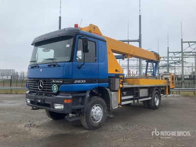 1997 Wumag WT350 35 m on 1999 Mercedes Actros 2035 4x4 شاحنة دلو