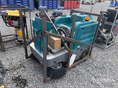 2026 OKG DY-1300 Ride-On Electric Barredora (Sin Usar) / Floor Sweeper (Unused)