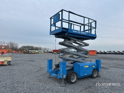 2004 Genie GS3268RT 4x4 Diesel Schaarlift