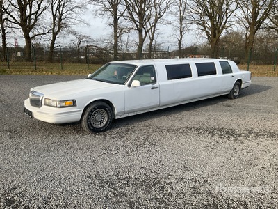1995 Ford / Lincoln TownCar Limousine