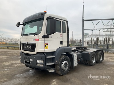 2020 MAN 33.48 S/A Sleeper Truck Tractor