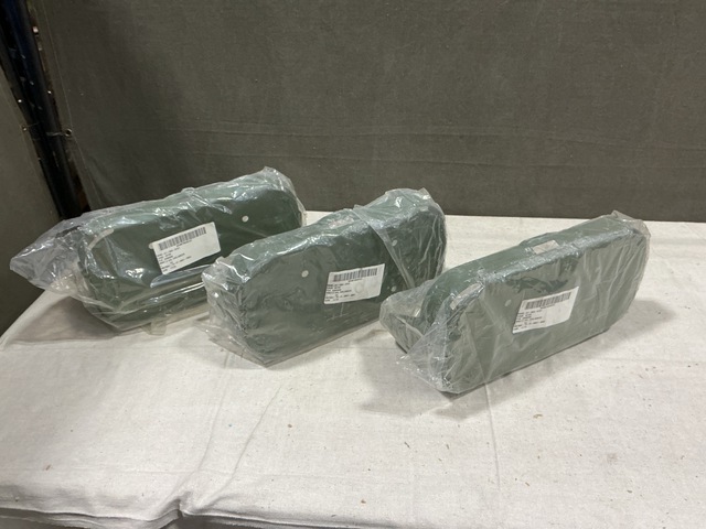 (43) Oshkosh 3265036 Mounting Brackets