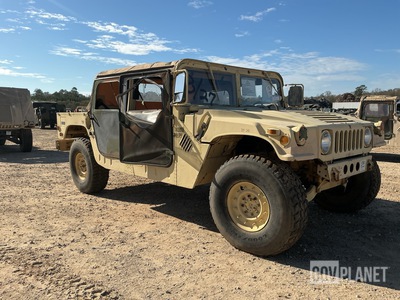 AM General M1097R1 HMMWV 4 Door Soft Top w/Truck Body