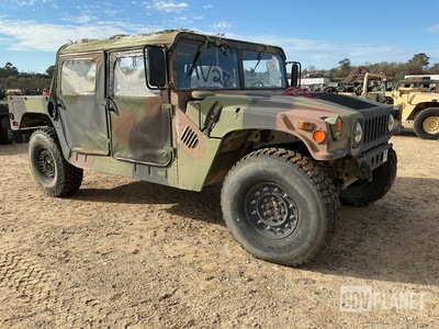 2006 AM General M1097R1 HMMWV 4 Door Soft Top w/Truck Body