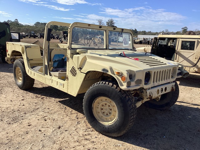 1985 AM General M1097R1 HMMWV 2 Door w/Truck Body