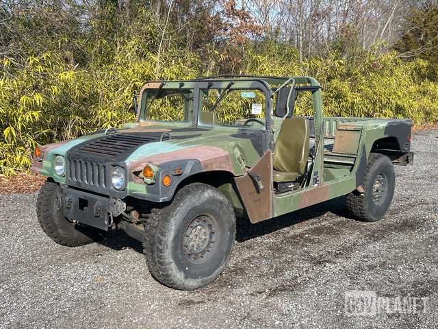 1997 AM General M1097A2 HMMWV 2 Door w/Truck Body