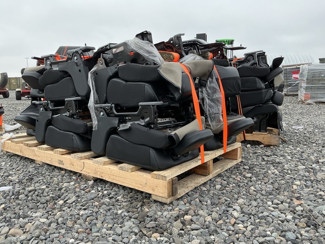 (16) Ford Interceptor Rear Seats