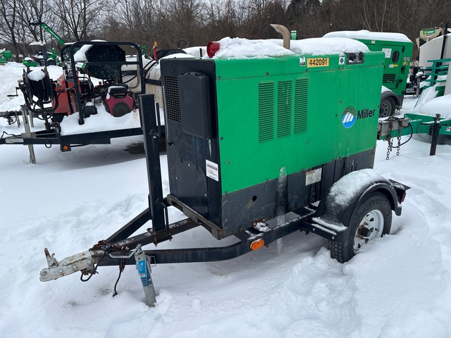 2012 Miller Big Blue 500D 550 A Mobile Multi-Process Engine Driven Welder