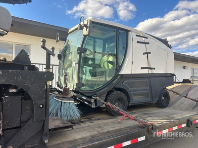 Madvac Tracteur balai