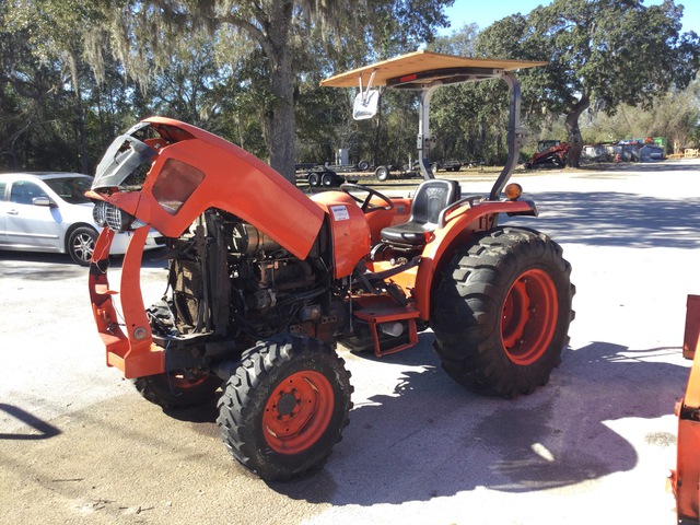 2016 Kubota L4701HST 4WD Utility Tractor (Inoperable)