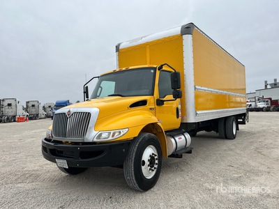 2020 International MV607 4x4 Moving Van Truck