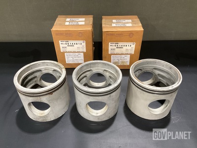 (12) Detroit Diesel 05144912 Pistons