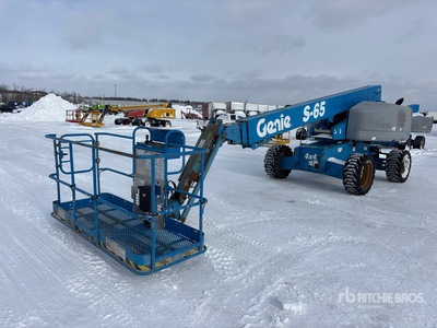 2011 Genie S-65 4WD Dual Fuel Plataforma Elevadora Telescópica