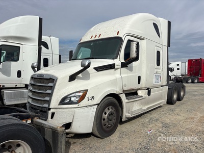 2020 Freightliner Cascadia 126 6x4 T/A Sleeper Truck Tractor