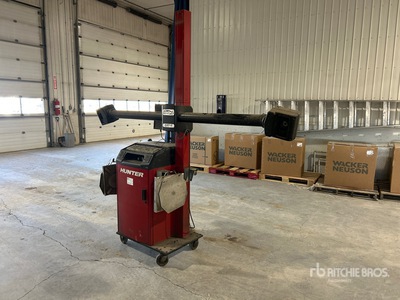 Hunter Wheel Alignment Machine