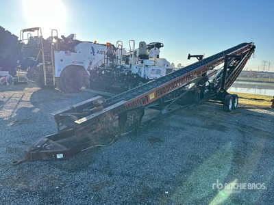 Clearfield LN-77 18 in x 68 ft Portable Stacking Conveyor