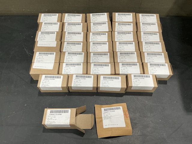 (35) Eaton 113559 Compression Helical Springs