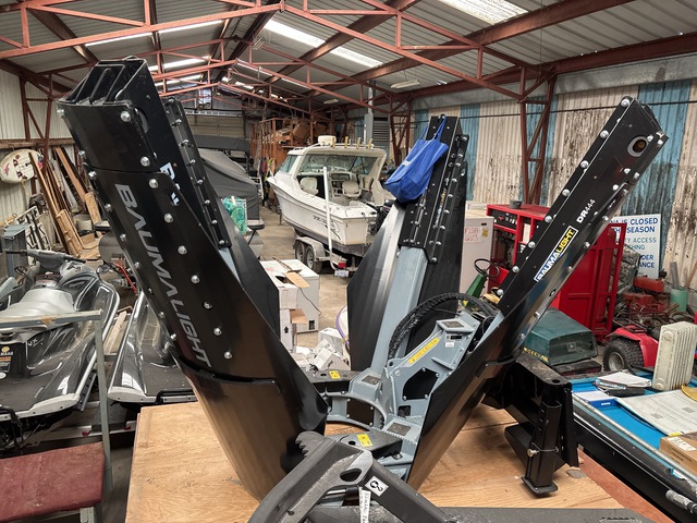 2024 Baumalight DR444 44 in Tree Spade