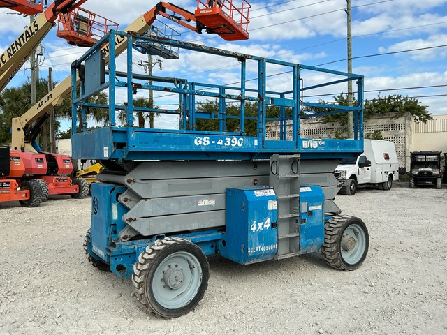 2008 Genie GS-4390 Diesel 4x4 Scissor Lift
