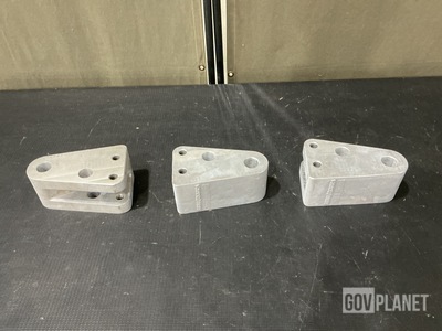 (6) Federal Equipment Z430324 Support Spacers