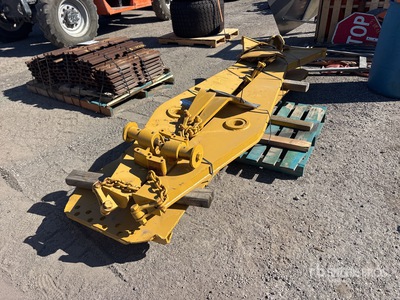 Cat Tailgate Varios - Fits Cat 725C / C2