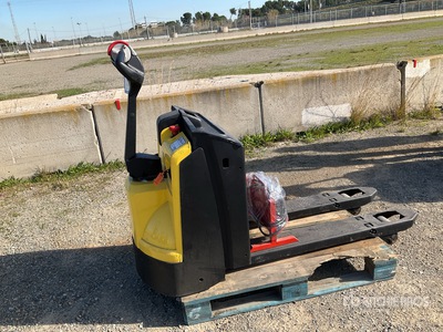 2018 Hyster P1.6 1600 kg Electric Pallet Jack