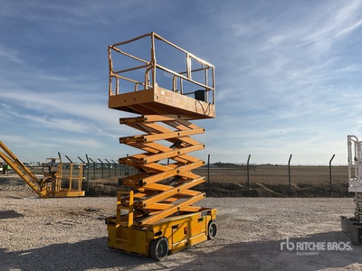 2010 Haulotte Compact 14 Electric Ascenseur à ciseaux