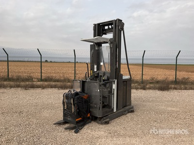 2018 Nissan EPM100 Kommissionier-Stapler