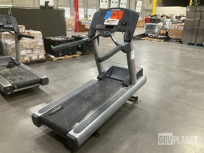 Life Fitness 97TDMLXX Treadmill
