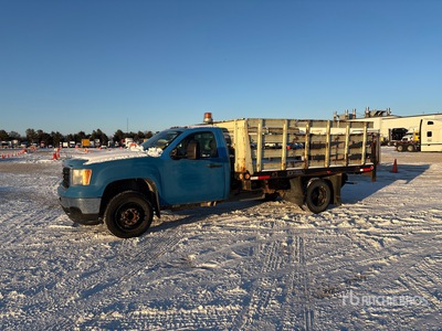 2012 GMC Sierra 3500HD 4x2 Flatbed Truck