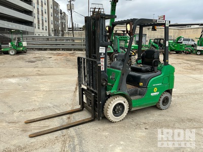 2016 Mitsubishi FG18N 3000 lb Pneumatic Tire رافعة شوكية
