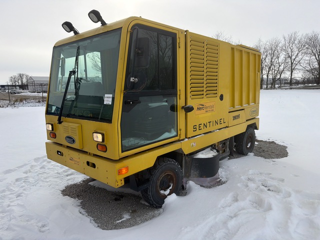 2019 (unverified) Tennant Sentinel Sweeper Truck 2019 (unverified) Tennant Sentinel Sweeper Truck