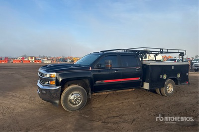 2018 Chevrolet Silverado 3500HD 4x4 Crew Cab Ciężarówka użytkowa