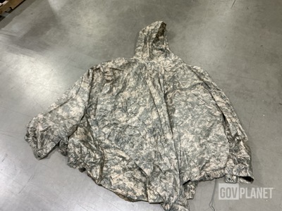 (66) Wet Weather Ponchos