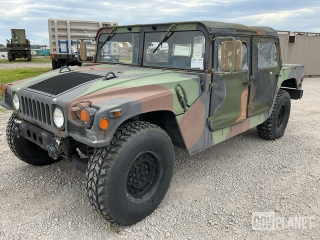 2007 AM General M1097R1 HMMWV 4 Door Soft Top w/Truck Body