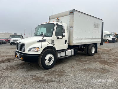 2011 Freightliner M2 106 4x2 Moving Autocarro furgonato