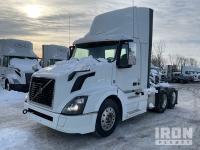 2018 Volvo VNL300 6x4 T/A Day Cab Truck Tractor