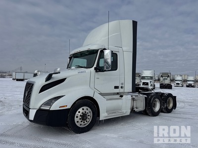 2018 Volvo VNL300 6x4 T/A Day Cab Truck Tractor