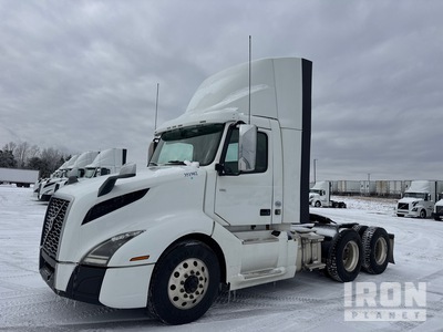 2019 Volvo VNL300 6x4 T/A Day Cab Truck Tractor