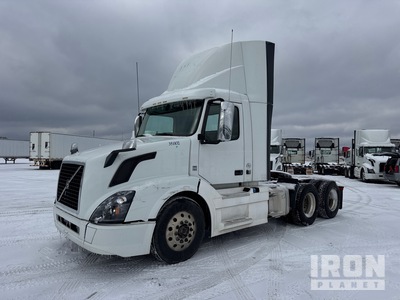 2019 Volvo VNL300 6x4 T/A Day Cab Truck Tractor