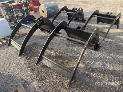 Quantity of (4) 35 in Skid Steer Grapple Upper Tines